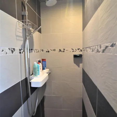 Holiday home Maison Independante Climatisee A Deux Pas Des Plages, Confort Et Detente Assures