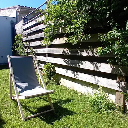 Maison Independante Climatisee A Deux Pas Des Plages, Confort Et Detente Assures