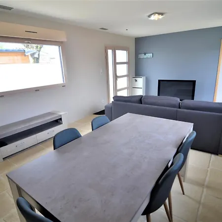 Holiday home Maison Independante Climatisee A Deux Pas Des Plages, Confort Et Detente Assures Royan