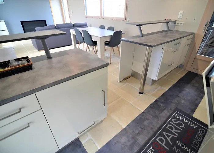 Maison Independante Climatisee A Deux Pas Des Plages, Confort Et Detente Assures 鲁瓦扬